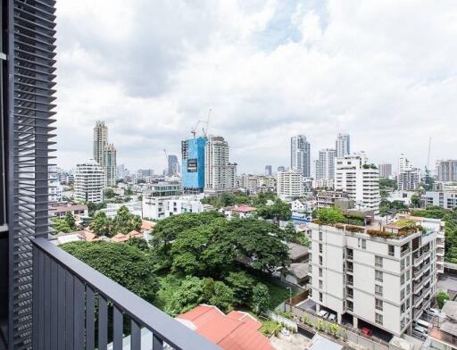 1 Bedroom For Rent in The Edge Sukhumvit 23