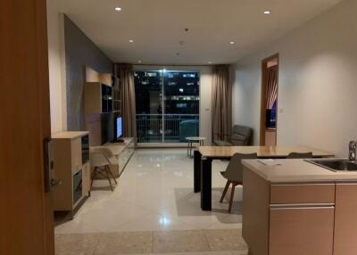 1 Bedroom For Rent in The Empire Place, Sathorn