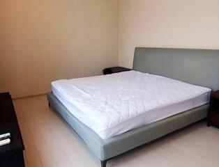 2 Bedroom For Sale in Noble Ploenchit