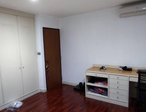 3 Bedroom Duplex For Sale in Kiarti Thanee City Mansion Phrom Phong