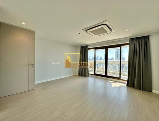 2 Bedroom For Rent in State Tower Sathorn