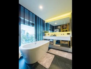 3 Bedroom Triplex For Sale in Siamese Exclusive Sukhumvit 31