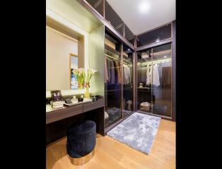 3 Bedroom Triplex For Sale in Siamese Exclusive Sukhumvit 31