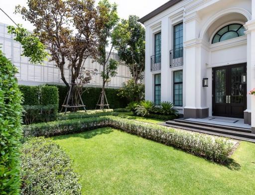 Baan Sansiri Pattanakarn  4 Bedroom Luxury Home For Sale