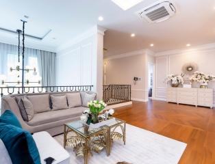 Baan Sansiri Pattanakarn  4 Bedroom Luxury Home For Sale