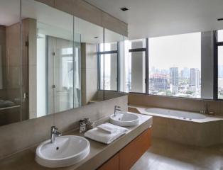 3 Bedroom Condo in The Sukhothai Residences Sathorn