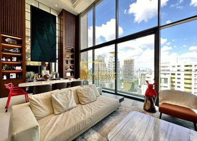 Vittorio  3 Bedroom Triplex Penthouse For Sale in Phrom Phong