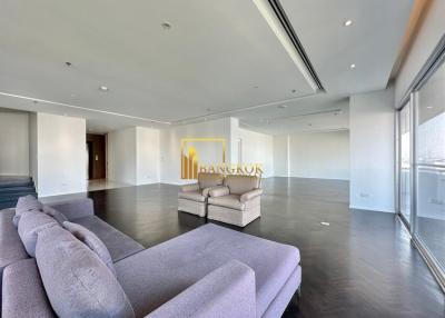 4 Bedroom Apartment in Sathorn