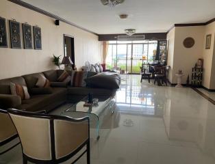 Grand Ville House 2  3 Bedroom Asoke Condo For Sale