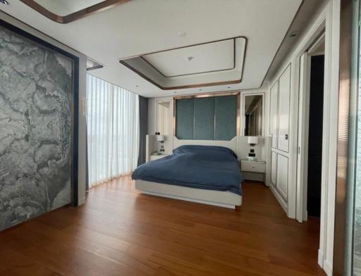 3 Bedroom Penthouse For Sale in The Esse at Singha Complex