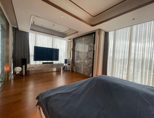 3 Bedroom Penthouse For Sale in The Esse at Singha Complex