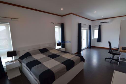 3 Bedrooms House in Grand PMC 7 East Pattaya H008512