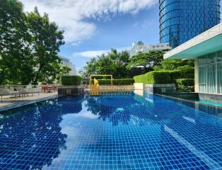 Hampton Thonglor  2 Bedroom Condo For Sale