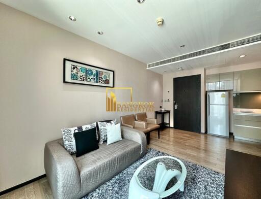 Modern 1 Bedroom Serviced Apartment in Ploenchit