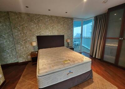 Urbana Langsuan  3 Bedroom Condo For Rent in Chidlom