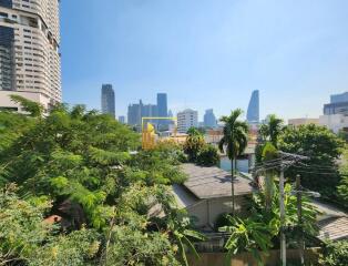 3 Bedroom Phrom Phong Apartment For Rent