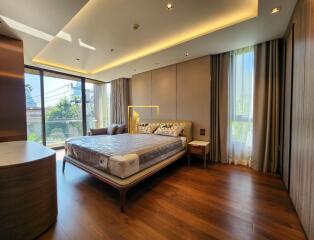 2 Bedroom Luxury Apartment in Phrom Phong