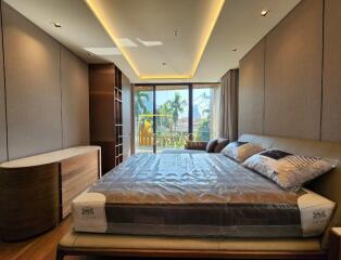 2 Bedroom Luxury Apartment in Phrom Phong