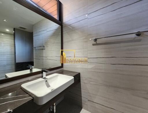 2 Bedroom Luxury Apartment in Phrom Phong