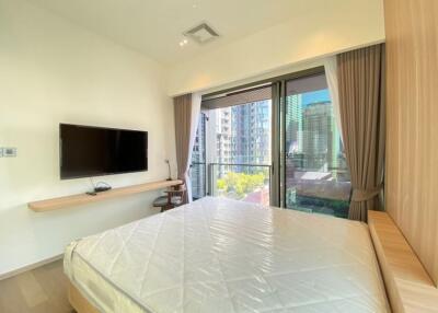 The Strand Thonglor  1 Bedroom Condo For Rent