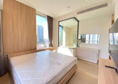 The Strand Thonglor  1 Bedroom Condo For Rent