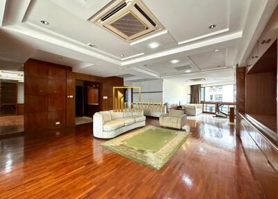 President Park  3 Bedroom Condo in Phrom Phong