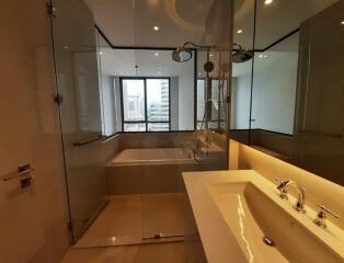 Muniq Langsuan  1 Bedroom Condo For Sale