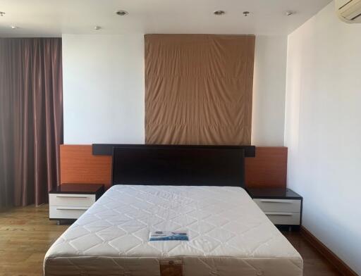Master Centrium  2 Bed Condo in Asoke For Rent