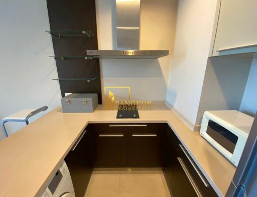 Oriental Residence  1 Bedroom Condo For Rent in Wireless Road