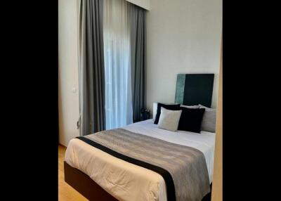 Siamese Ramada Plaza  2 Bedroom Condo in Phra Khanong