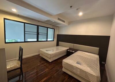 2 Bedroom Apartment in Ekkamai