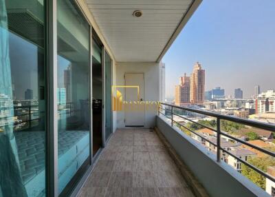 3 Bedroom Duplex Apartment in Phrom Phong For Rent