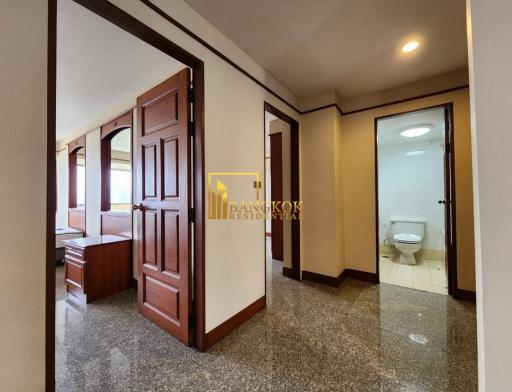 Baan Suanpetch  3 Bedroom Condo in Sukhumvit 39