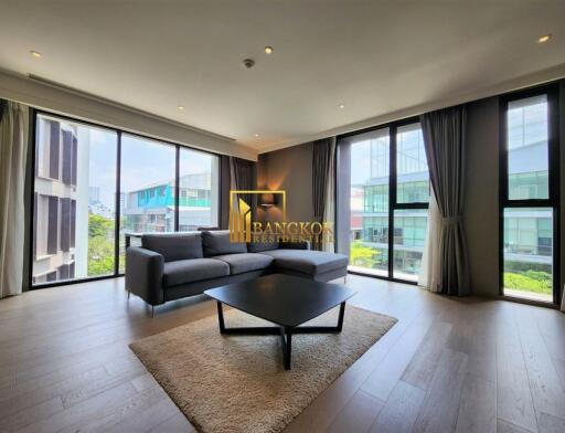 2 Bedroom Serviced Apartment in Phrom Phong