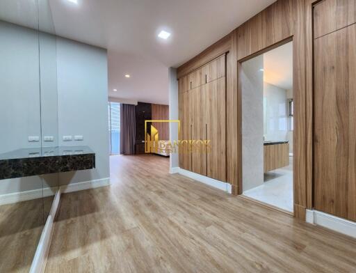 Renovated 3 Bedroom Apartment in Asoke