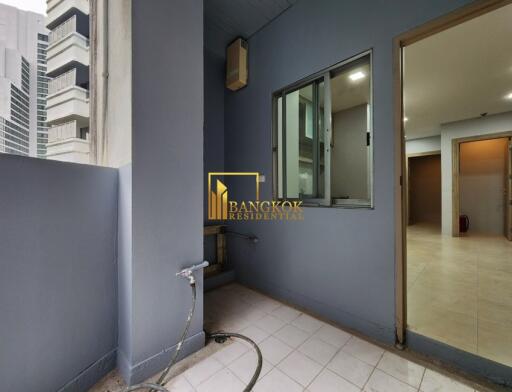 Renovated 3 Bedroom Apartment in Asoke