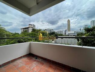 2 Bedroom Apartment in Phrom Phong