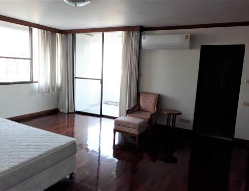 3 Bedroom Apartment in Thonglor