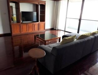 3 Bedroom Apartment in Thonglor