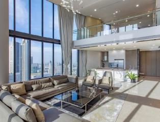 Luxury 4 Bedroom Duplex in Banyan Tree Residences Riverside