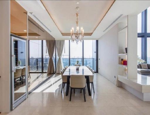 Luxury 4 Bedroom Duplex in Banyan Tree Residences Riverside