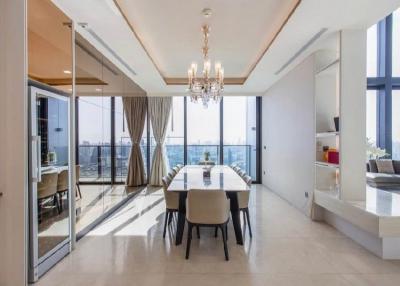 Luxury 4 Bedroom Duplex in Banyan Tree Residences Riverside