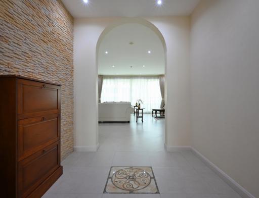 Ideal 24  4 Bedroom Condo in Phrom Phong For Sale