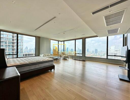 Sindhorn Residence  3 Bedroom Penthouse For Sale in Langsuan