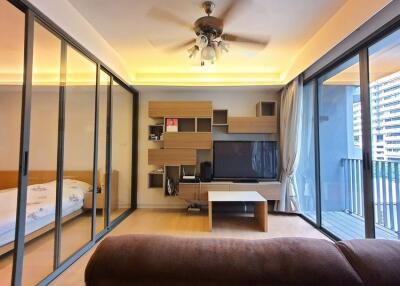 Siamese Gioia  1 Bedroom Condo For Sale in Phrom Phong