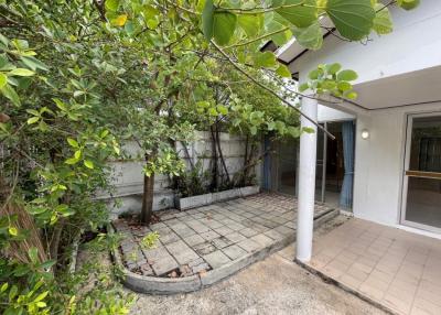 3 Bedroom House in Sathorn