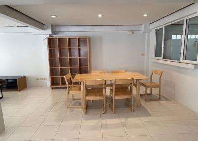 3 Bedroom House in Sathorn