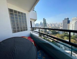 Moon Tower  4 Bedroom Condo in Ekkamai