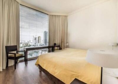 Royce Private Residence  2 Bedroom Condo in Sukhumvit 31