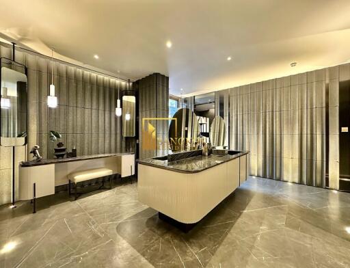 The Reserve Sukhumvit 61 Hideaway  Luxurious 1 Bedroom Condo in Ekkamai